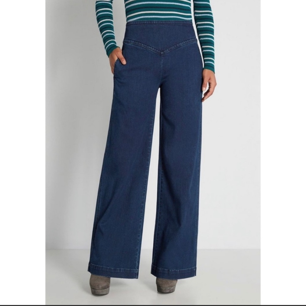 Modcloth Women's Walkin' into the Weekend Dark Blue Denim Flare Leg Jeans 16W